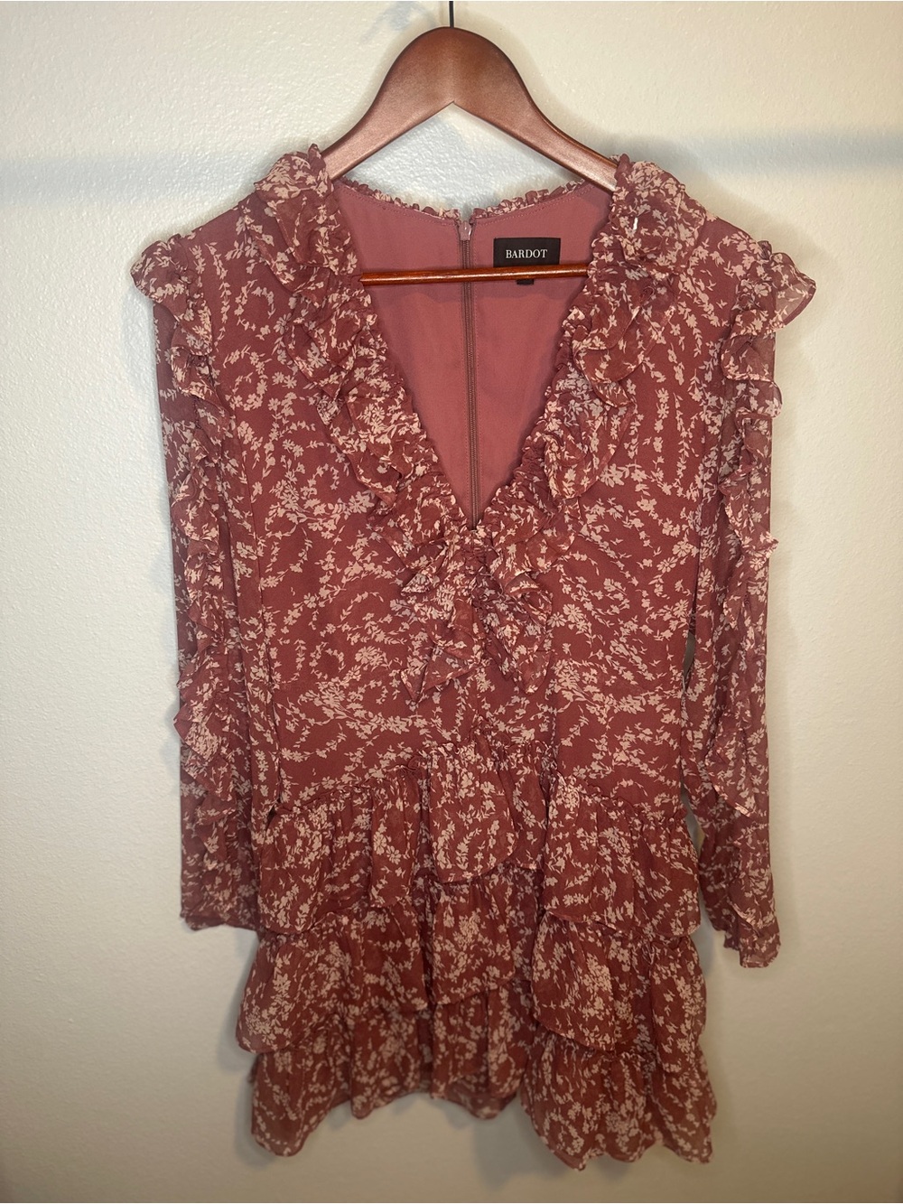 Bardot Alessia Ditsy Floral Ruffle Tiered Long Sleeve Party Mini Dress - 6/Small